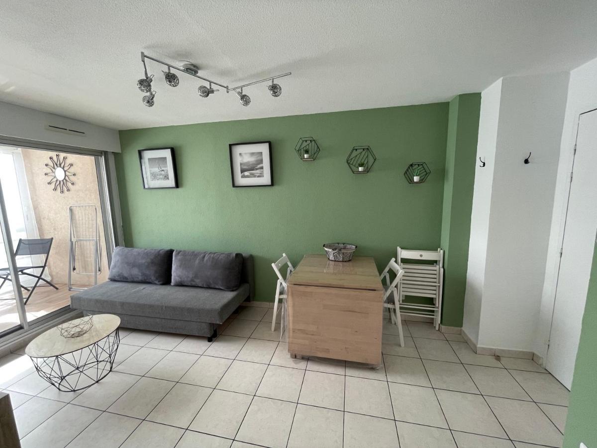 Cosy Sur Proche De Toutes Commodites, Parking Prive Appartement *